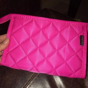NWOT Sirena makeup bag